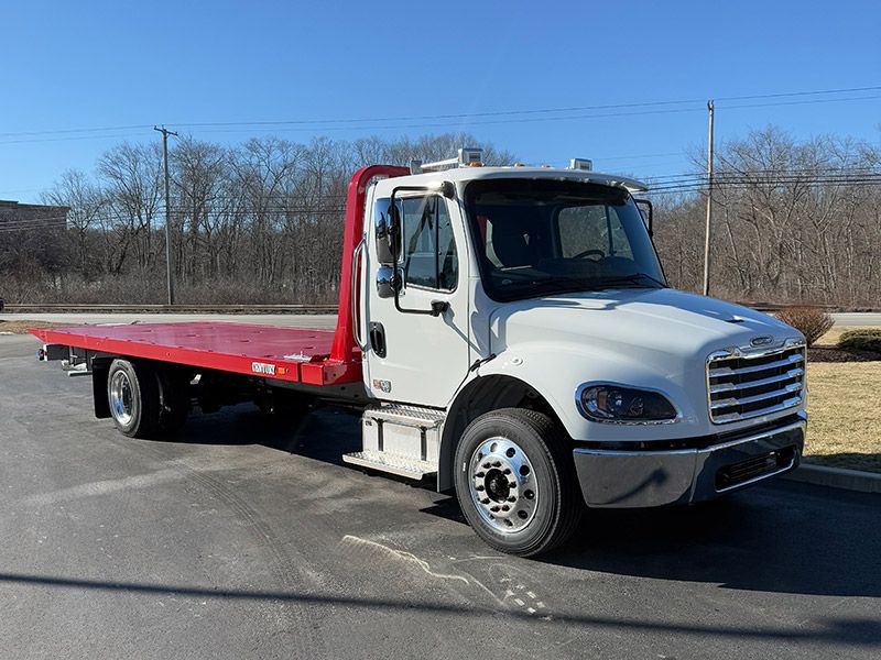 2025 Freightliner M2 (Key: 1883) 1